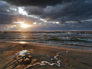 Morze zachód słońca - Wyspa Wolin sztorm