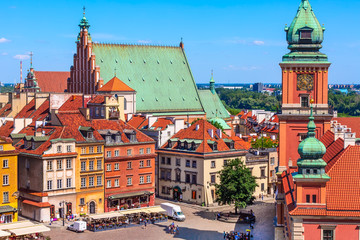 Warsaw, Poland colorful houses in Castle Square in the Old Town of polish capital aerial view - obrazy, fototapety, plakaty