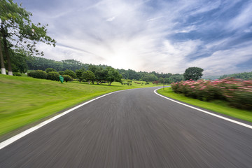 Fototapeta premium road in park