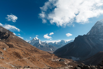 Everest trekking. View of the Himalayan valley. Beautiful view of the mountains of Nepal.