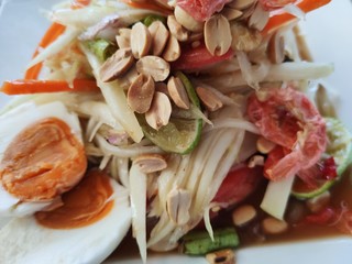 salad with ham and cheese