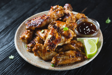 A large portion of fried chicken wings