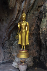 Buddha statue at Wat Tham Khao Pun