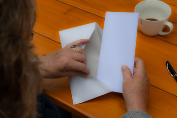 Brief schreiben und versandfertig machen