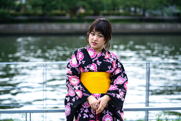 浴衣の女性
