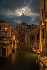 Venedig Kanal bei Nacht im Mondschein