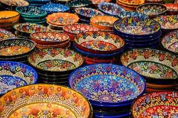 Fototapeta premium Painted beautiful dishes on the counter.