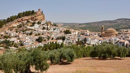 Fototapeta na wymiar Vista del pueblo de Montefrío desde un mirador, Granada (España)