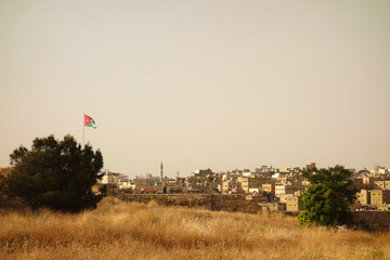 Stare miasto Amman flaga Jordanii © Ewa