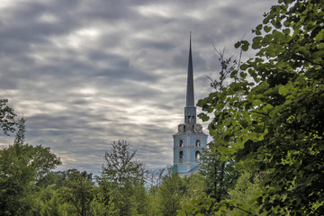 Obraz premium Yaroslavl. Peter and Paul Park and the Church of saints Peter and Paul. 1