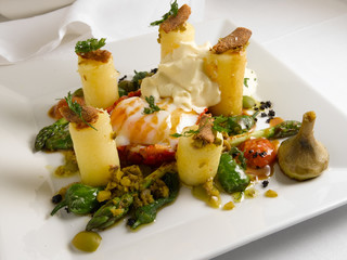 Pasta rellena de bogavante. Pasta stuffed with lobster.