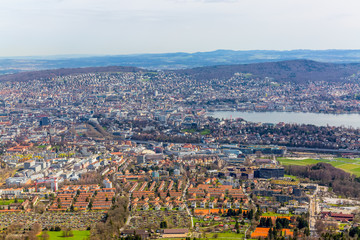 Obraz premium Panorama view of city of Zurich from the Uetliberg mountain