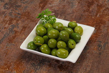 Green Campo Real olives in the bowl