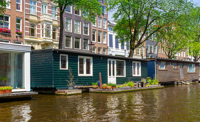 house boat on amsterdam canal