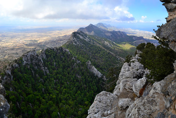 Fototapeta premium Panoramic view to mountains from Bufavento on North Cyprus.