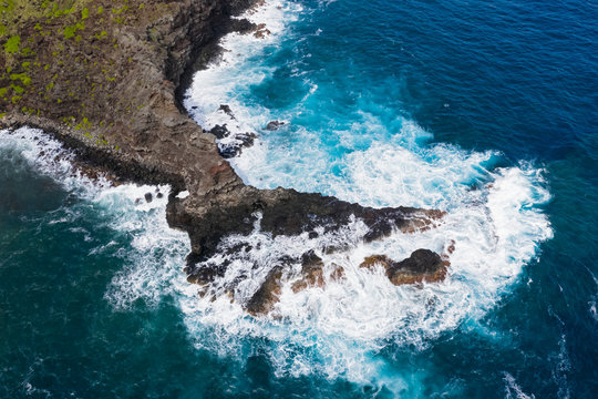 Overhead view over Pacific Ocean and West Maui Mountains, Maui, Hawaii, USA