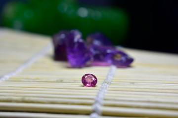  Ruby sapphire, elegant red, expensive For making expensive jewelry
