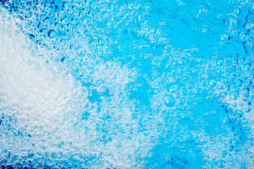 水面の気泡と波紋のテクスチャー　Water surface with ripples and bubbles