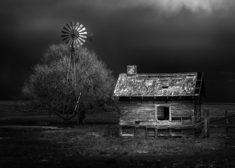 Black and White Photo of Old Abandoned Farmhouse