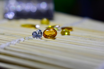  yellow sapphire, expensive luxury For making expensive jewelry