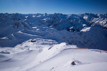 Fototapeta na wymiar bavarian alps mountain top in winter