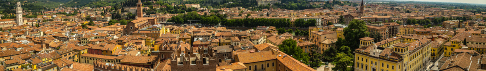 Fototapeta na wymiar Breathtaking panoramic view of Verona in Italy