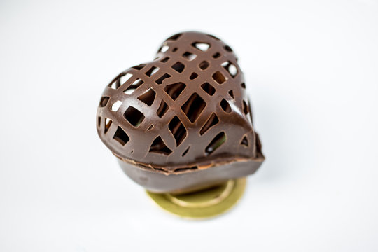 Baskets made with chocolate with sweetened condensed milk and chocolate inside, on a golden base. Abrir no Google Tradutor	 Feedback Resultados da Web Google Tradutor https://translate.google.com.br/?