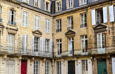 Fototapeta na wymiar edificios antiguos de Francia