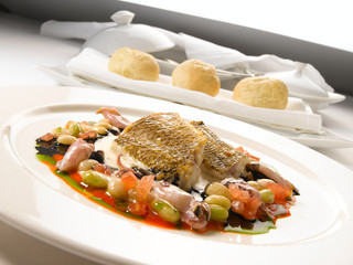 Rape con verduras. Monkfish with vegetables.