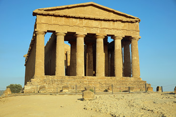 Fototapeta na wymiar Concordiatempel im Tal der Tempel. Agrigento. Sizilien