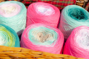 Farbverlaufsgarne in verschiedenen Farben