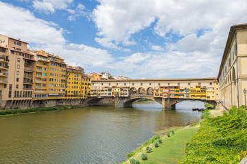 Fototapeta na wymiar Famous bridge Ponte Vecchio on the river Arno in Florence, Italy