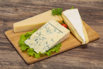 Cheese triangle mix - gorgonzola, brie, parmesan