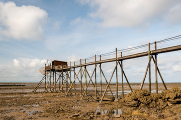 Fototapeta na wymiar boardwalk made of wood on a beach near La Rochelle