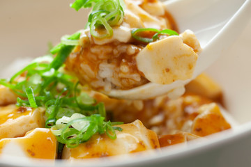 麻婆丼