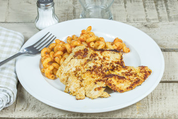 escalope panée et pâtes