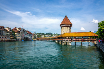 Naklejka premium Kapellbrücke, Luzern, Schweiz 