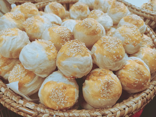  Thai desserts are sold in front of Thai restaurants in department stores.9