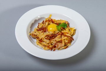 Spaghetti With Bacon And Egg