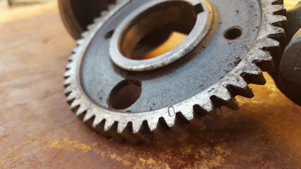 Gear rotary parts, the main driving component on the engine