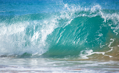Fototapeta na wymiar Blue Ocean Wave, beautiful and dynamic.
