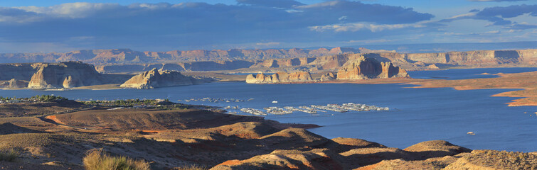 Beautiful зфтщкфьшс view of Lake Powell Arizona USA