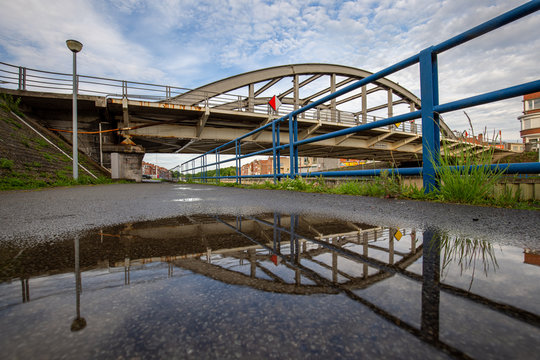 the Menen bridge over the Leie after a rain shower, Menin, Belgie, Belgium