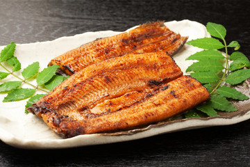 鰻の蒲焼き