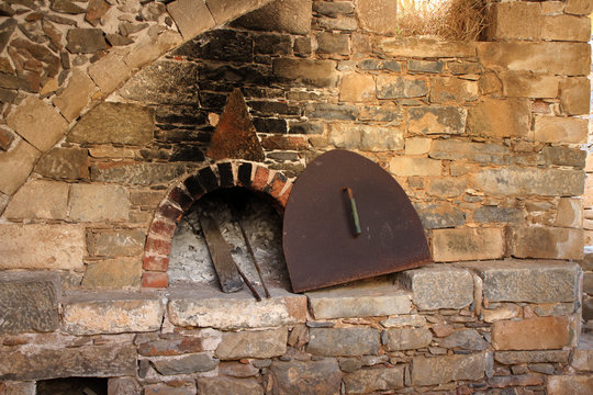 Ein Backofen auf Spinalonga