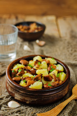 Chanterelle onion fried potatoes and shredded parsley