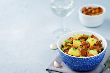 Chanterelle onion fried potatoes and shredded parsley