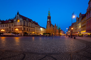 Fototapeta na wymiar Wroclaw by night. Old town square / city landscape