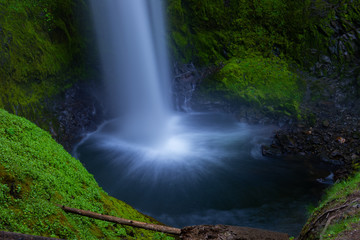 Falls Creek Falls splash