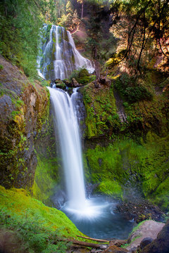 Falls Creek Falls in Washington